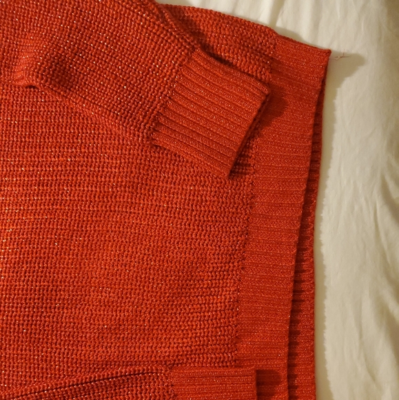 Women's NYC Sweater - Picture 4 of 4